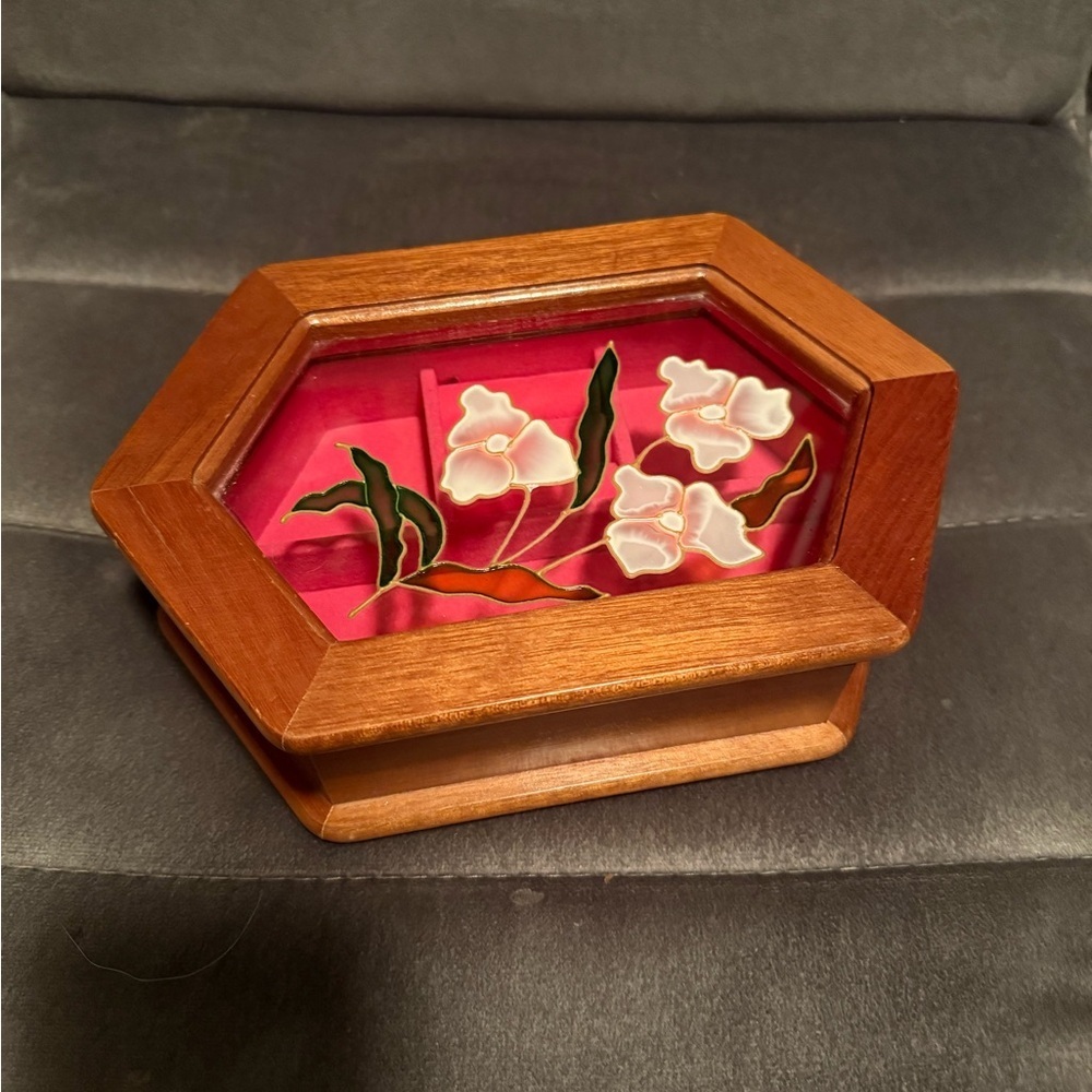 Hexagonal Wooden Jewelry Box with Floral Design Mele Made in Taiwan